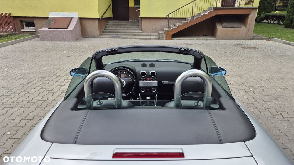 Audi TT Roadster - 7