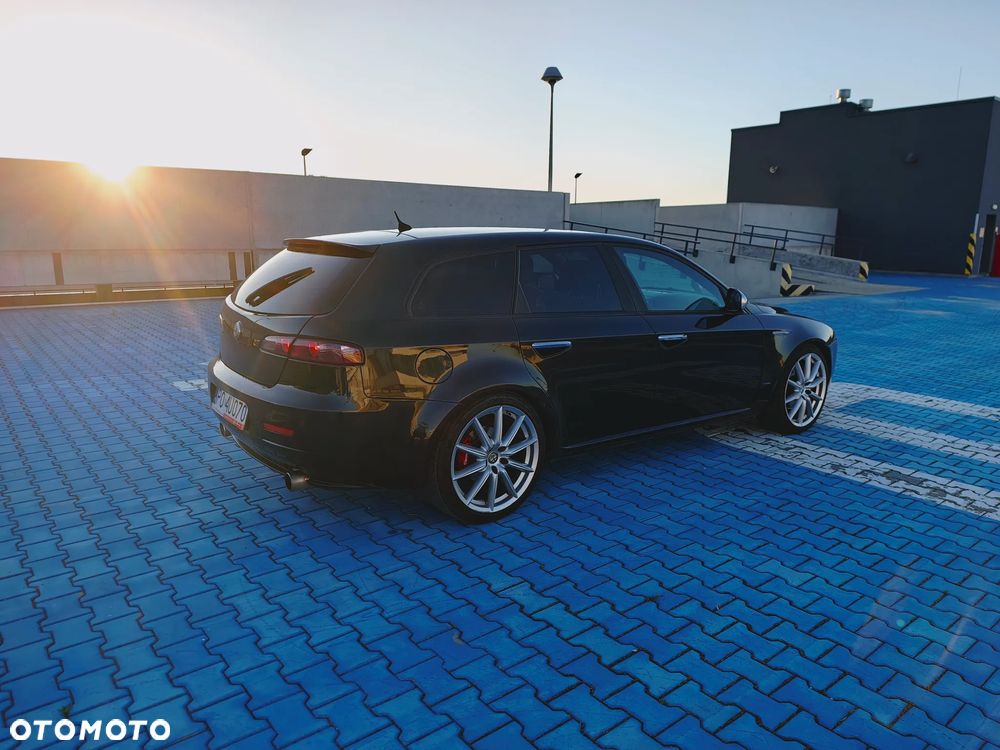Alfa Romeo 159 1.9 JTDM 8V DPF Distinctive - 1