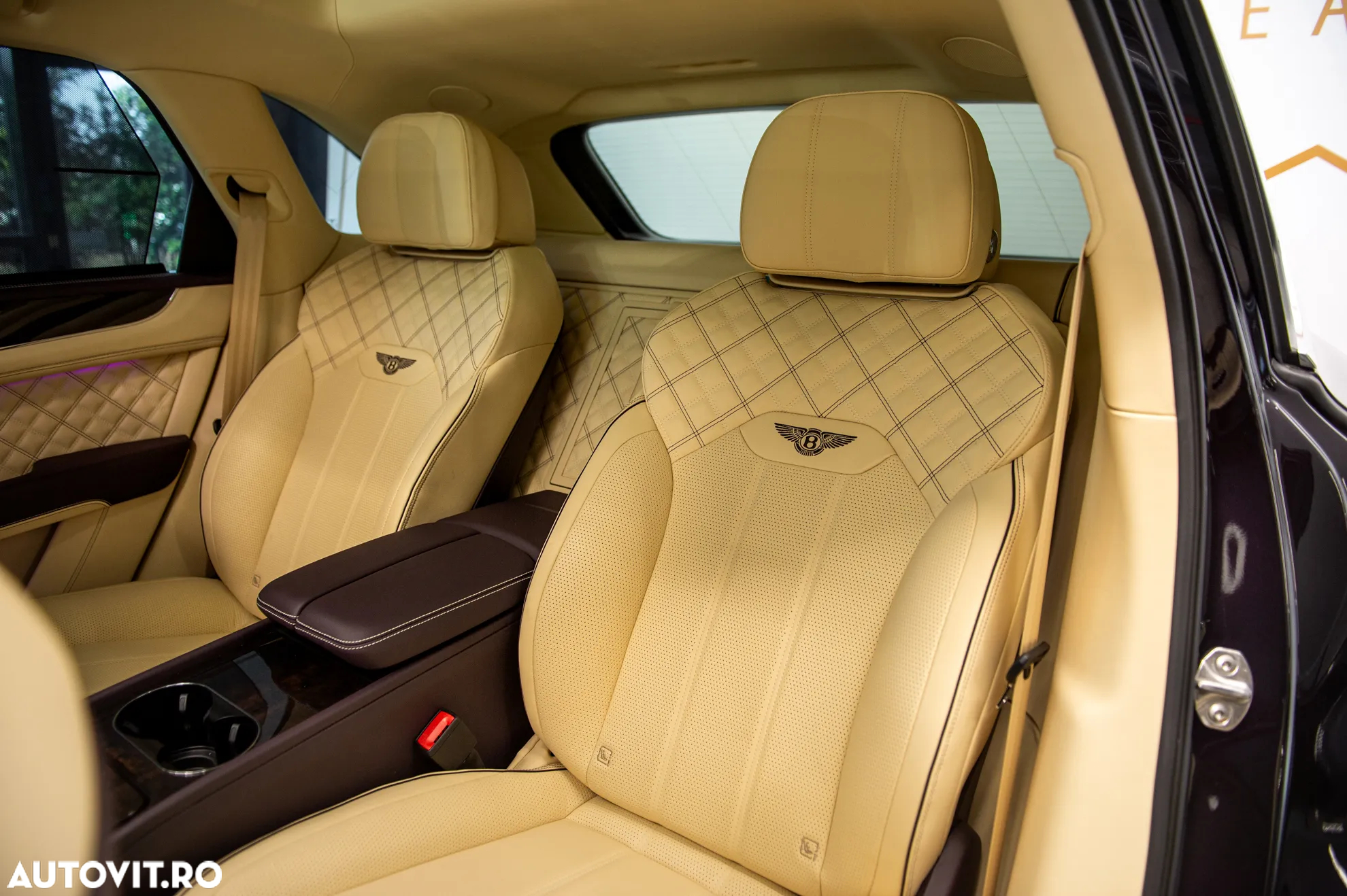 Bentley Bentayga - 8