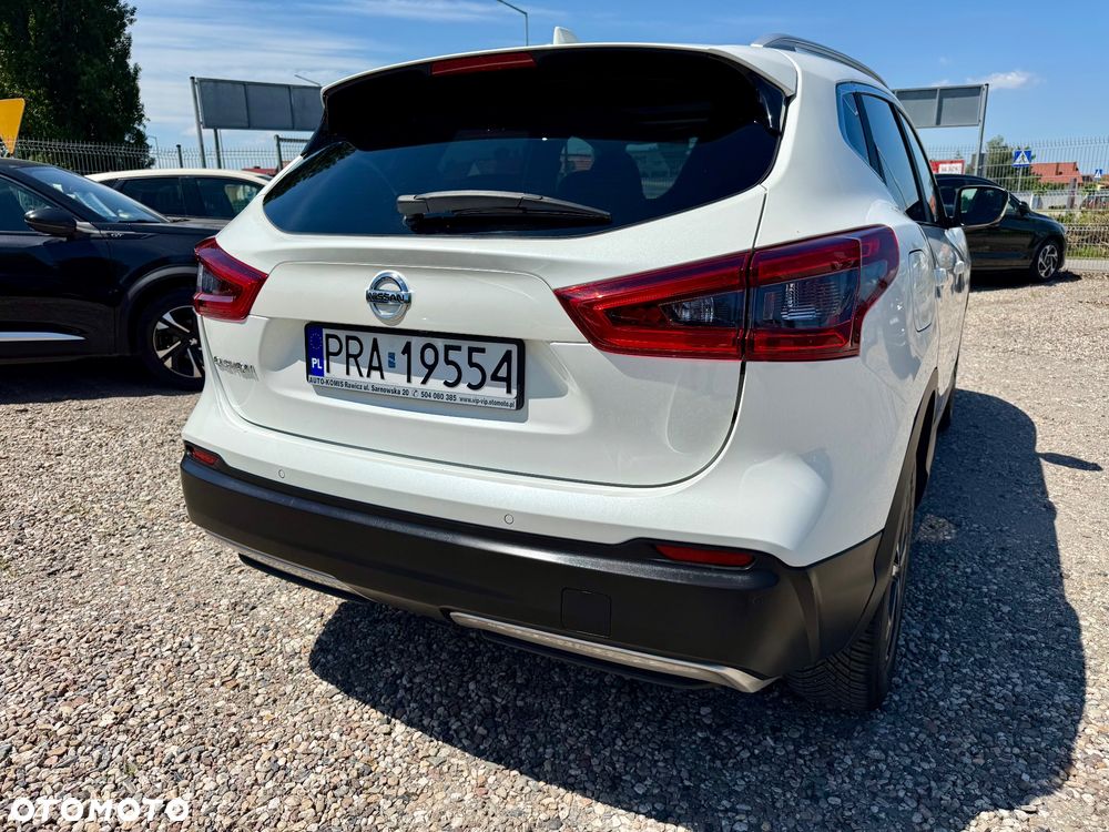 Nissan Qashqai - 25
