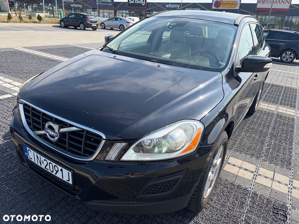 Volvo XC 60 DRIVe R-Design - 4
