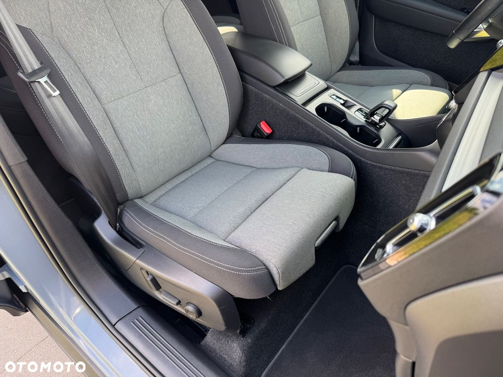 Volvo XC 40 B3 Core - 12