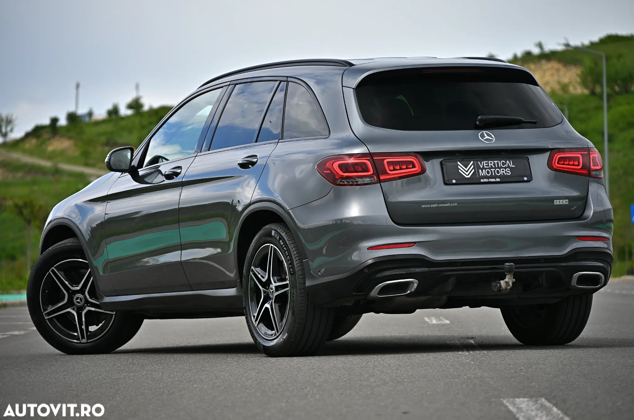 Mercedes-Benz GLC 300 d 4MATIC - 16