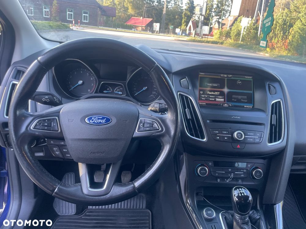 Ford Focus - 22