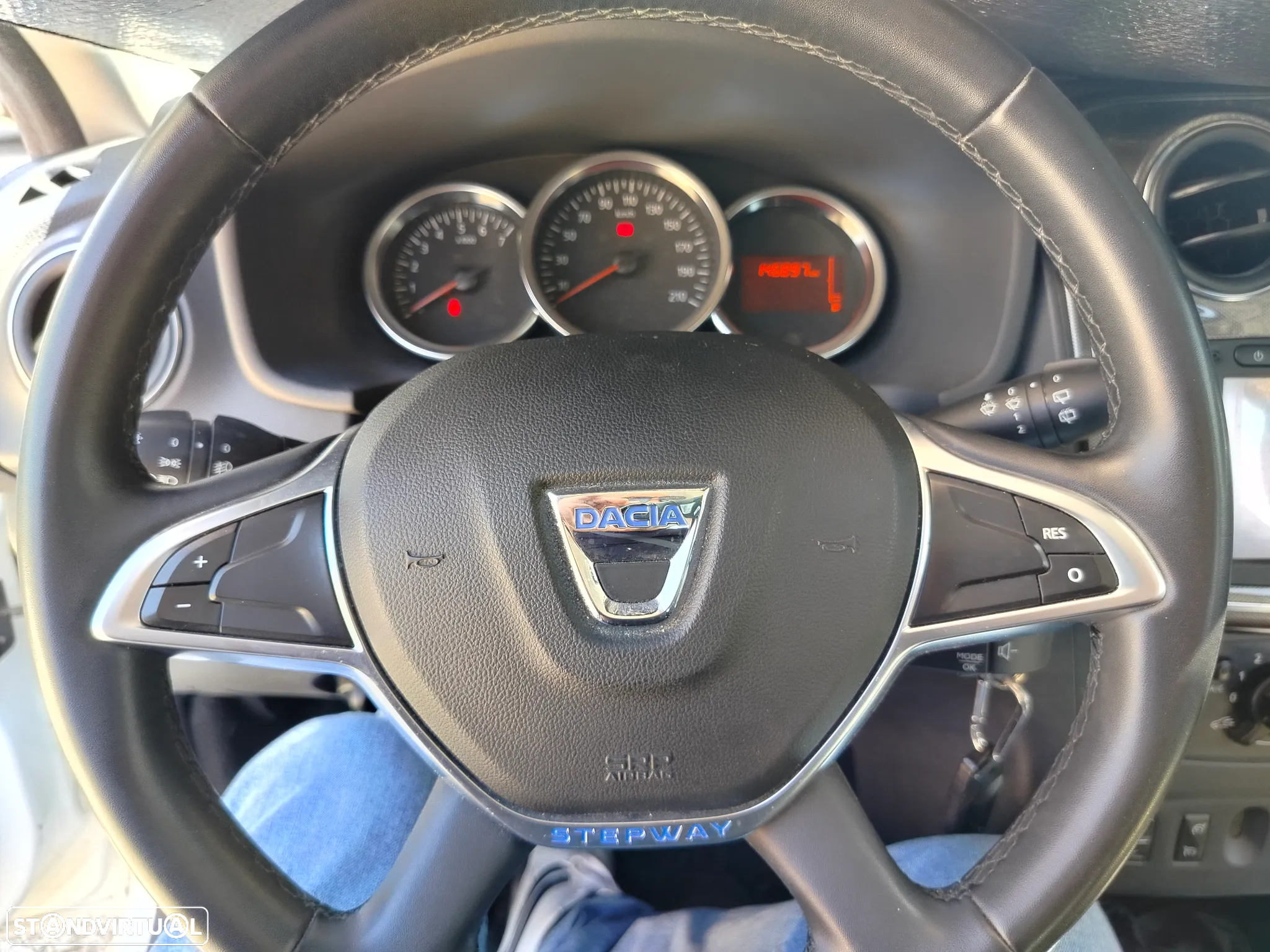 Dacia Sandero 1.5 dCi Stepway - 10