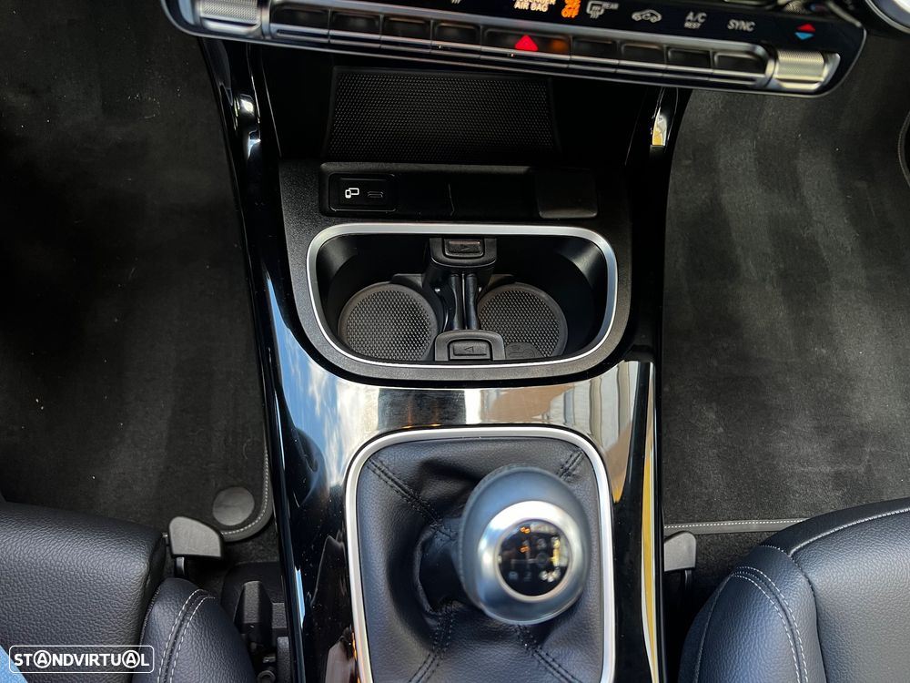 Mercedes-Benz A 180 d Style Plus - 20