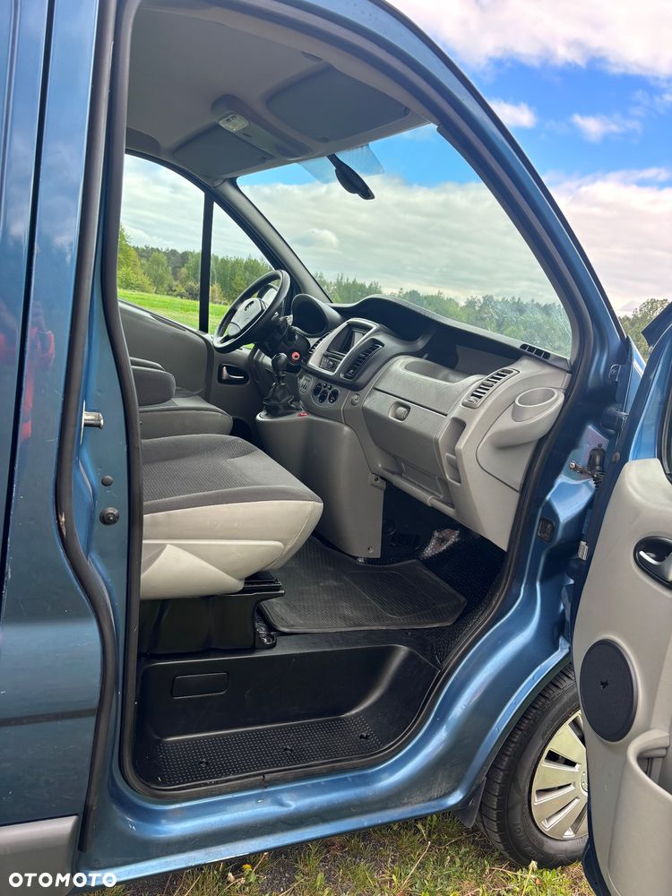 Opel Vivaro - 12
