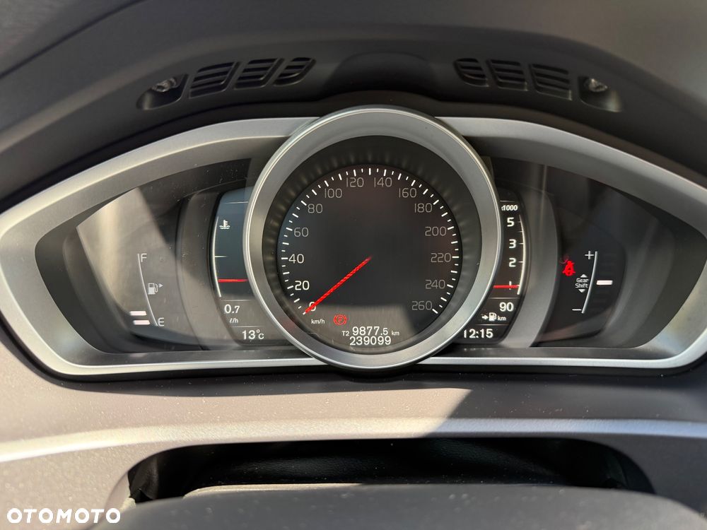 Volvo V40 D2 Ocean Race - 32