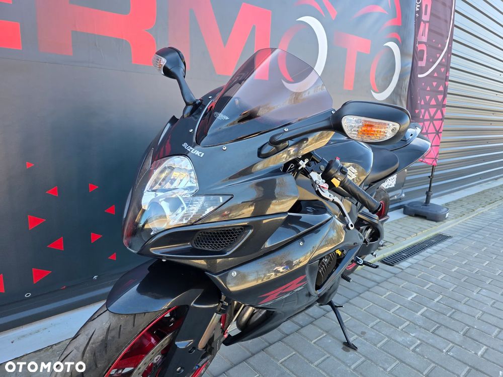 Suzuki GSX-R - 16