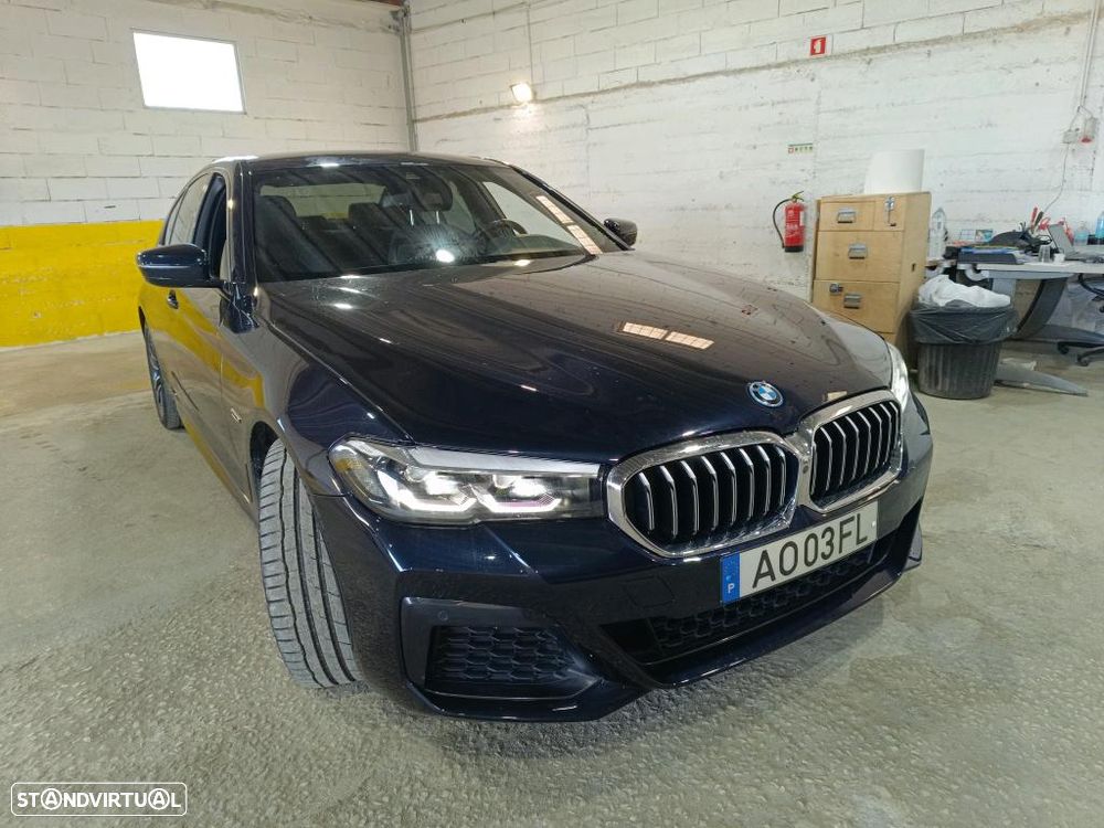 BMW 520 e Pack M - 4