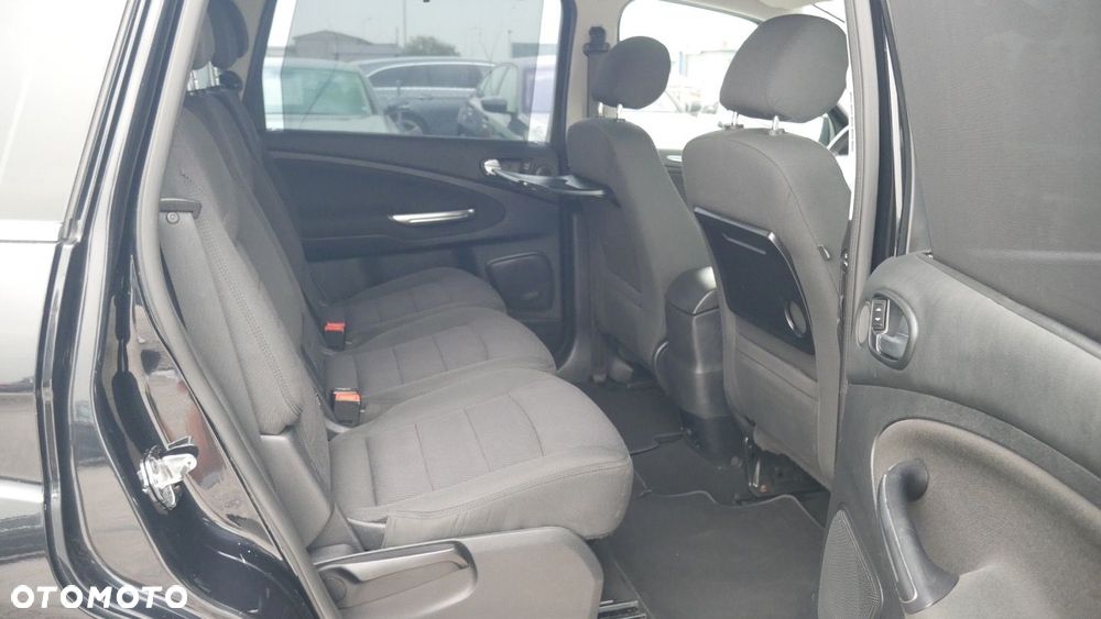 Ford S-Max - 14