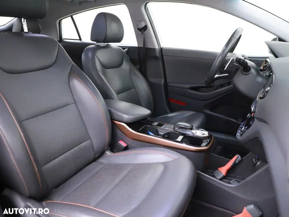 Hyundai IONIQ - 9
