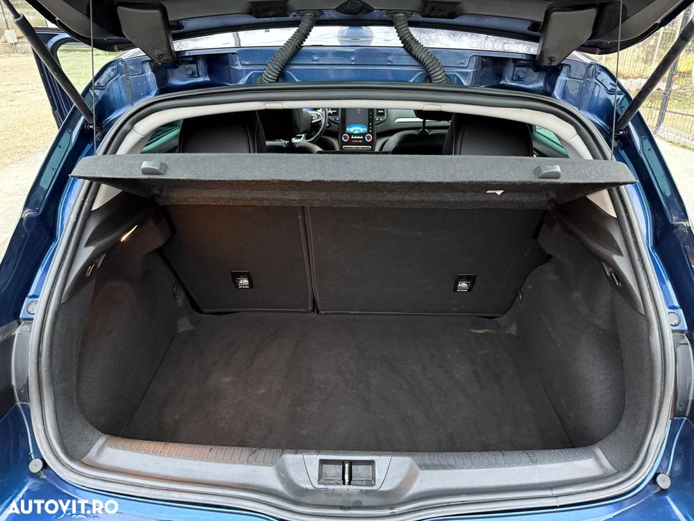 Dezmembrez Renault Megane 4 2017 1.5 dci Automat - 11