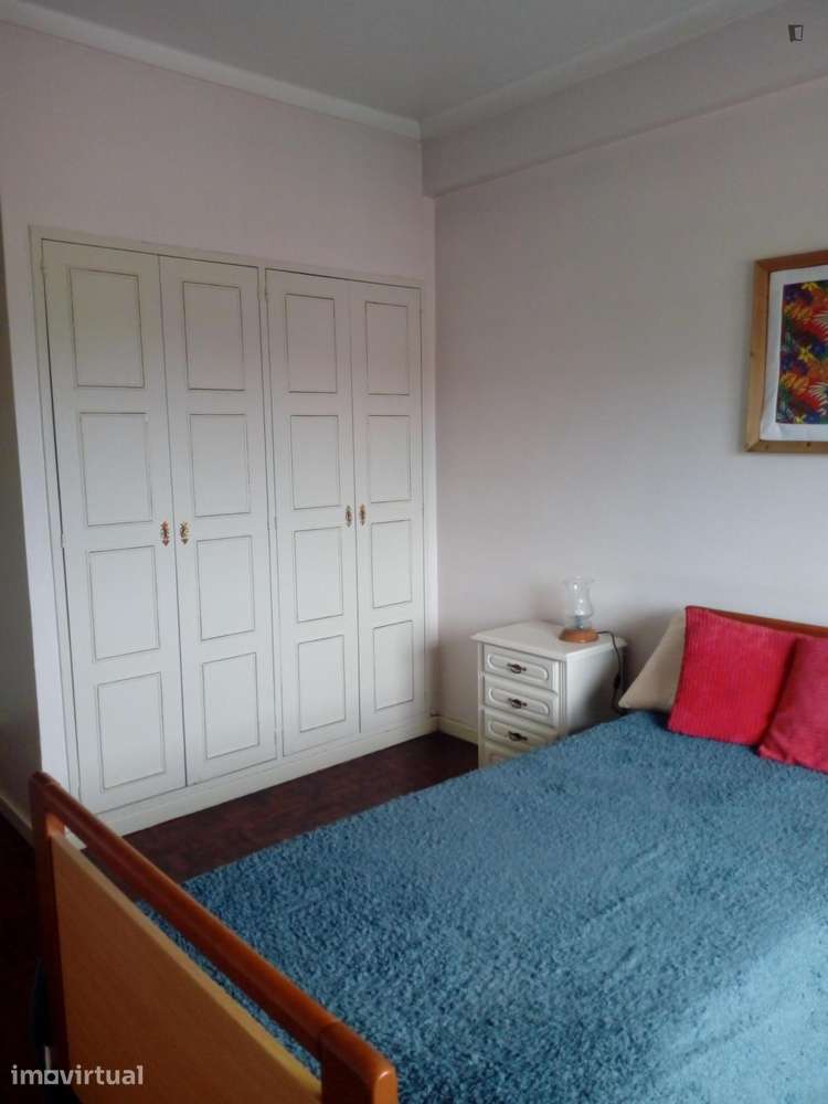 Quarto - localizado em Arregaça Coimbra - Grande imagem: 3/22