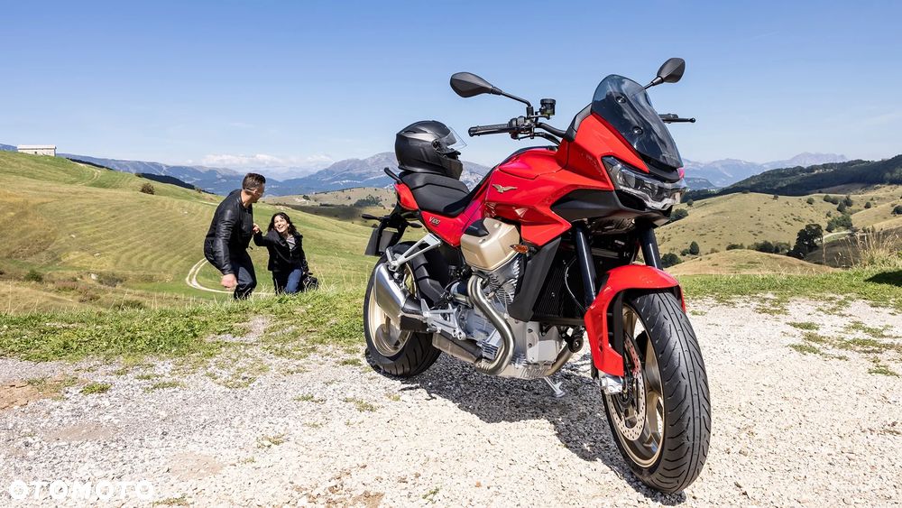 Moto Guzzi V100 Mandello - 6