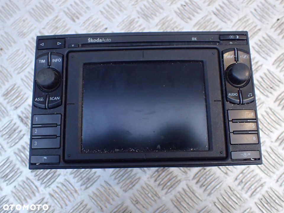 SKODA SUPERB OCTAVIA RADIO NAWIGACJA 1U0035191B 01-06 RADOM - 1