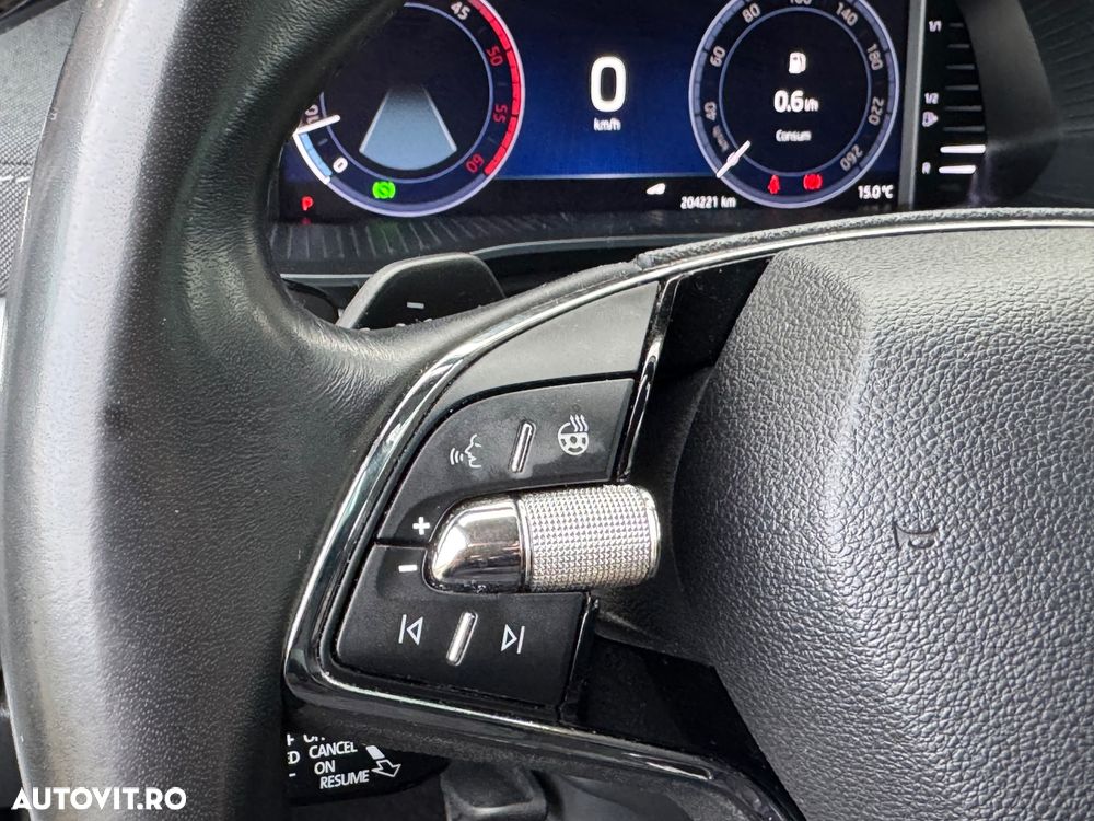 Skoda Octavia Combi 2.0 TDI DSG First Edition - 31