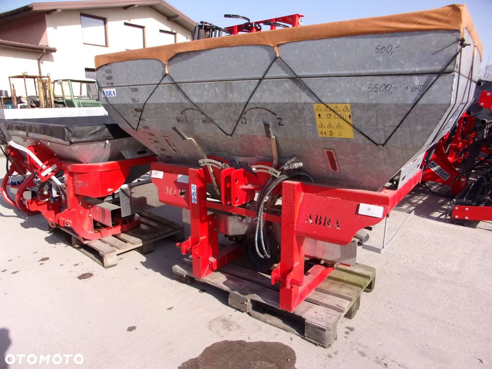 Inny Rozsiewacz nawozów i wapna, taśmowy jedno i dwu tarczowy Kłos, Motyl 300, 400, 600, 800 1000 litrów, Rozsiewacz nawozów dwutarczowy ABRA2 - MAXI, Semior, Unior, Unior2, Mini, Mini2, Rozsiewacz dwutarczowy DEX-WAL (Lift, Tornado duo Turbo), Rozsiewacz nawozów Pronar  FD1-M05 - 27