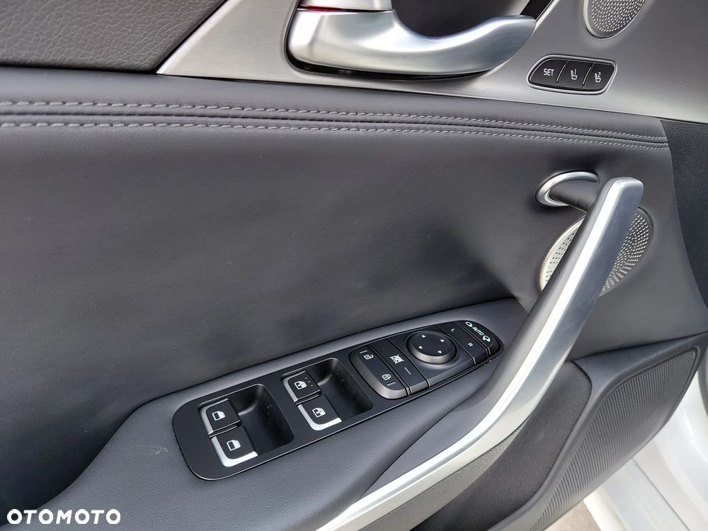 Kia Stinger 3.3 T-GDI V6 GT AWD - 11