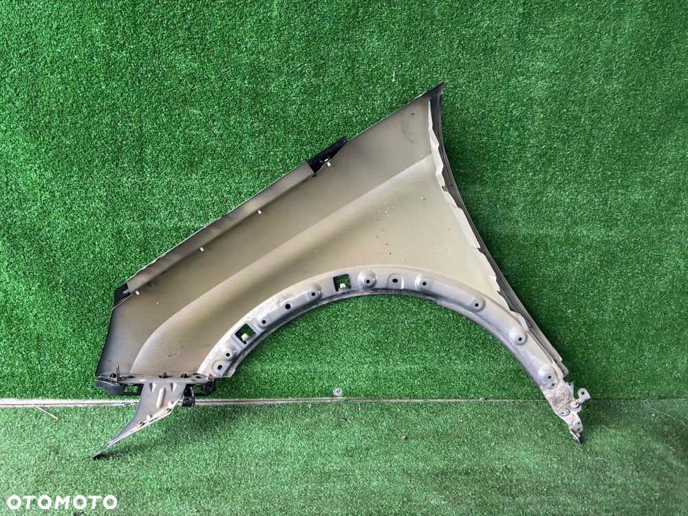 Peugeot 5008 ,3008 GT 17- błotnik prawy - 2