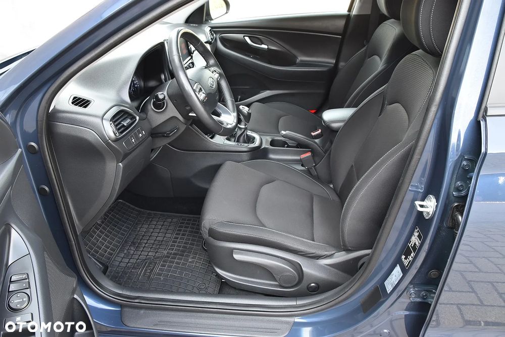 Hyundai i30 1.6 CRDI Prime - 23