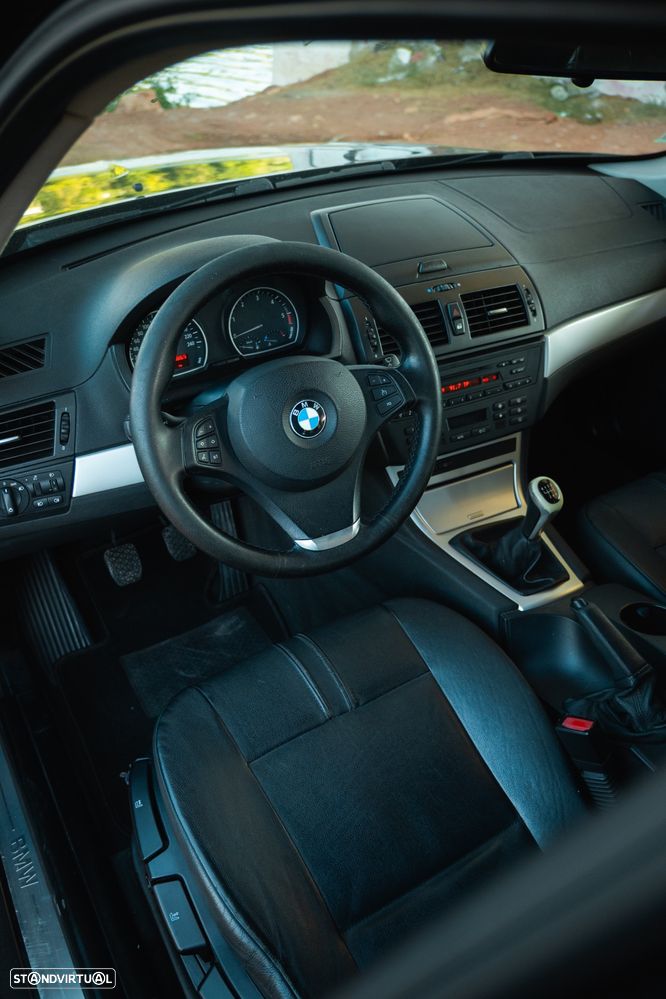 BMW X3 2.0 d LifeStyle - 38