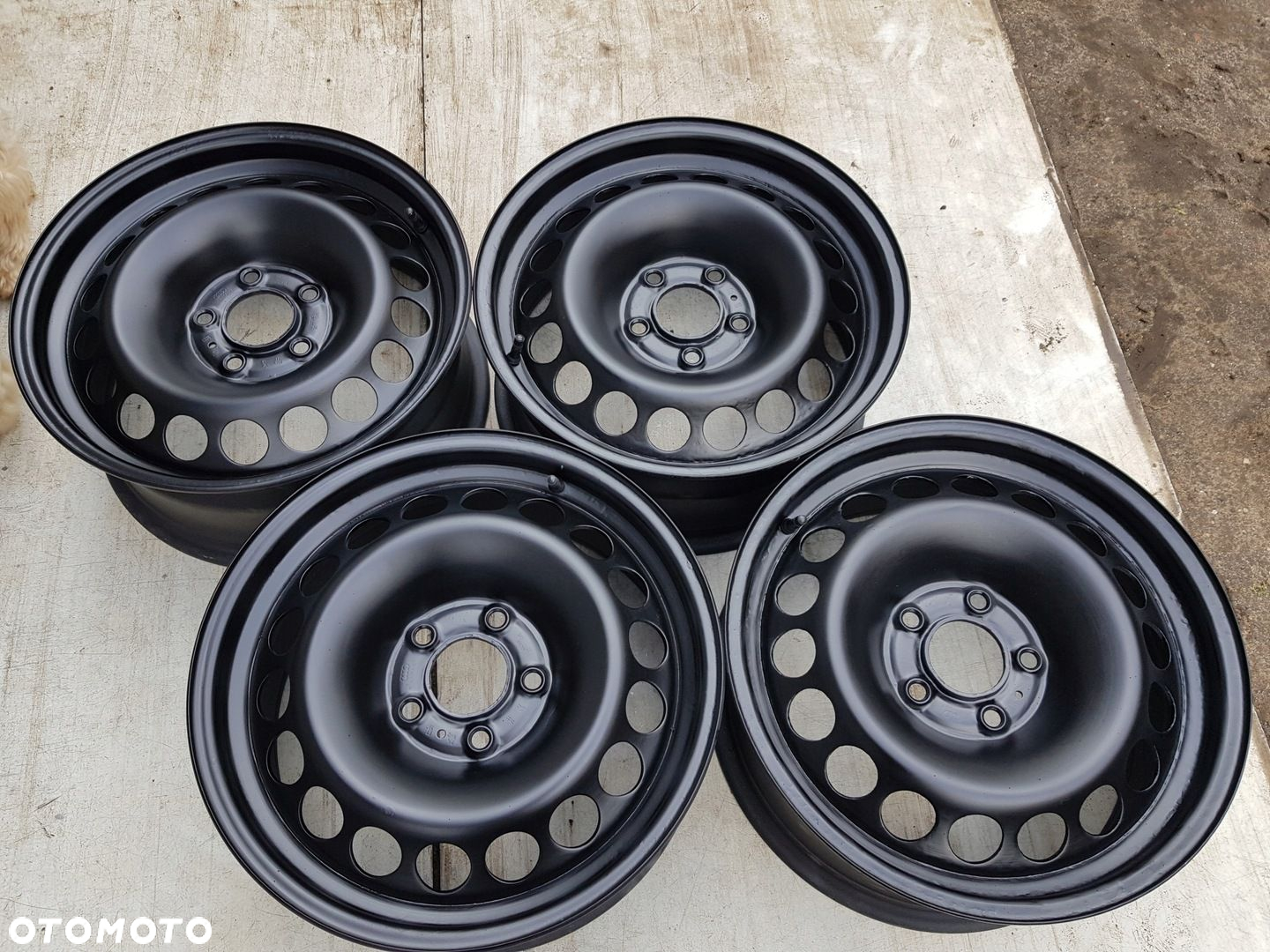 FELGI 16 AUDI A4 B8 B9 ET39 8K0 601 027A - 4