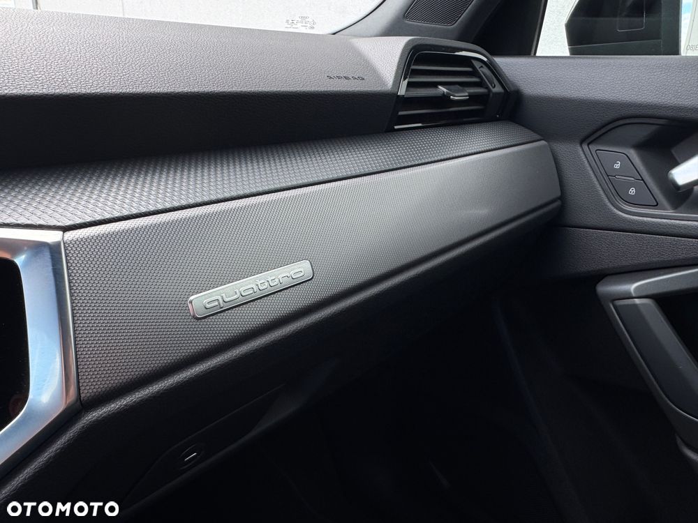 Audi Q3 45 TFSI Quattro S Line S tronic - 26