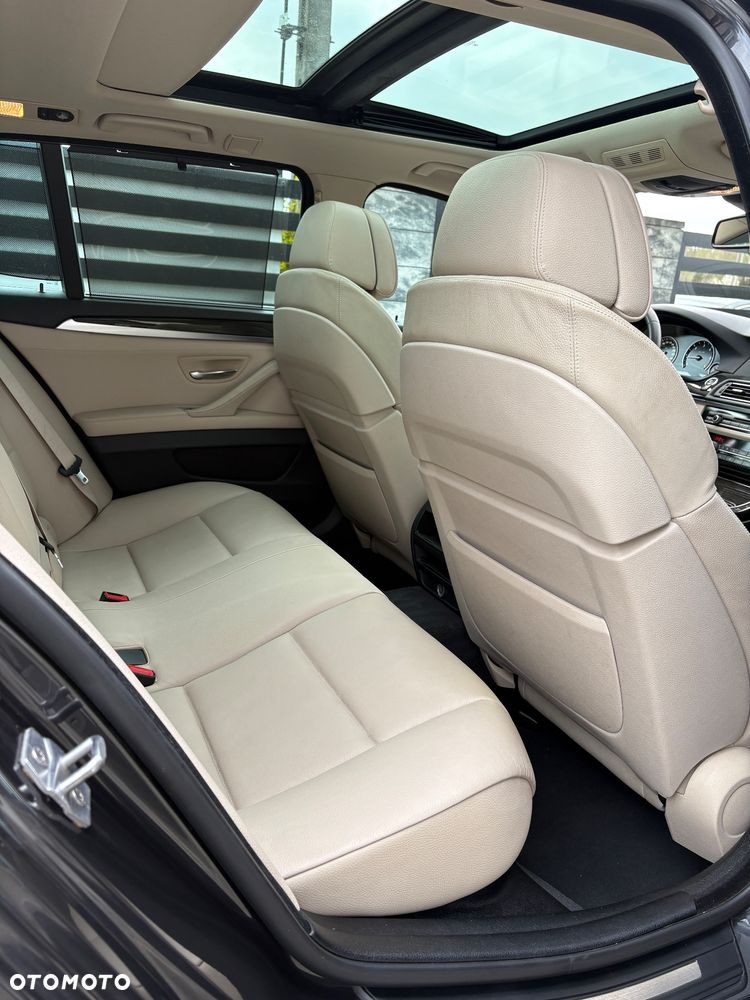 BMW Seria 5 525d - 14