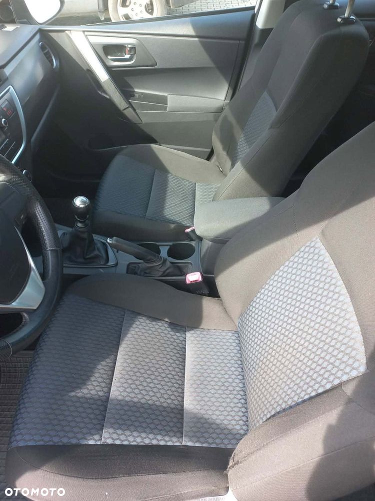Toyota Auris 1.4 D-4D Active - 15