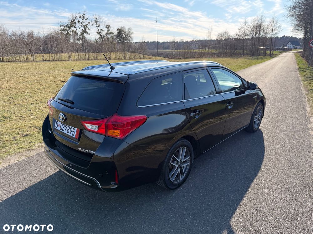 Toyota Auris - 4