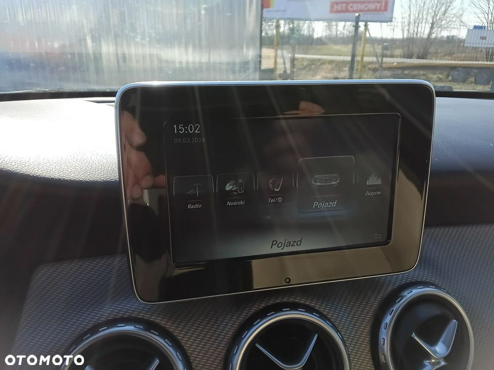 Mercedes-Benz GLA - 26