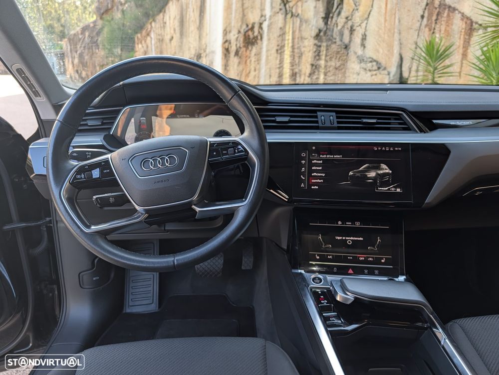 Audi e-tron 55 quattro - 6