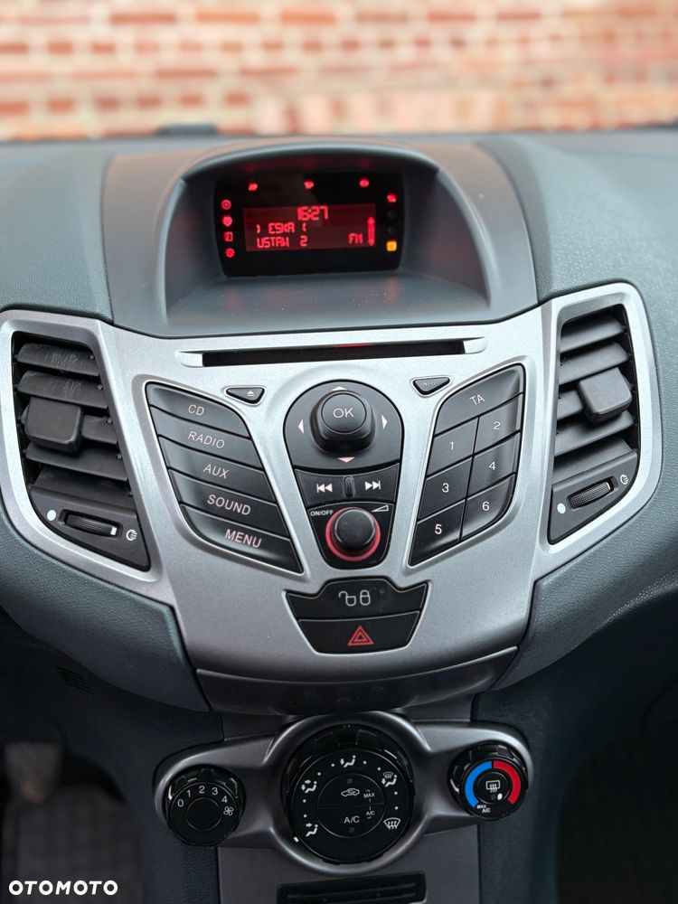 Ford Fiesta 1.25 Trend Edition - 15