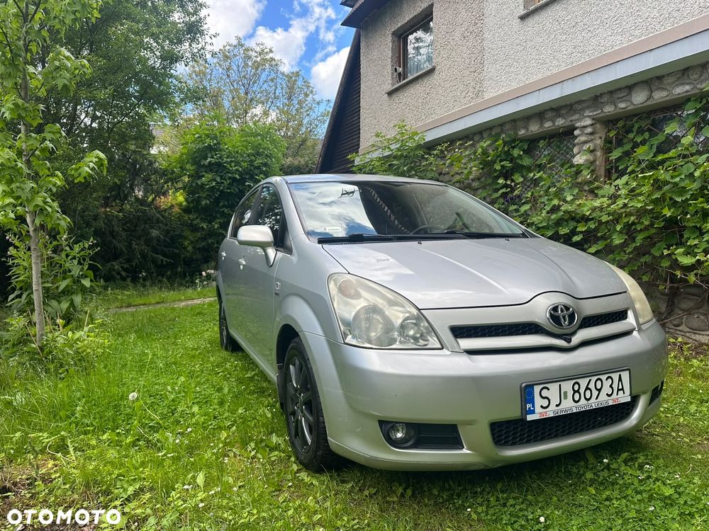 Toyota Corolla Verso - 16