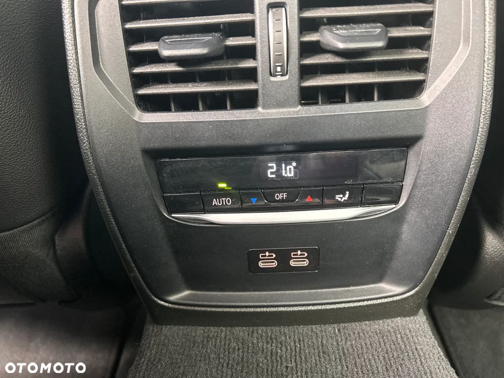 BMW Seria 3 318i M Sport sport - 21