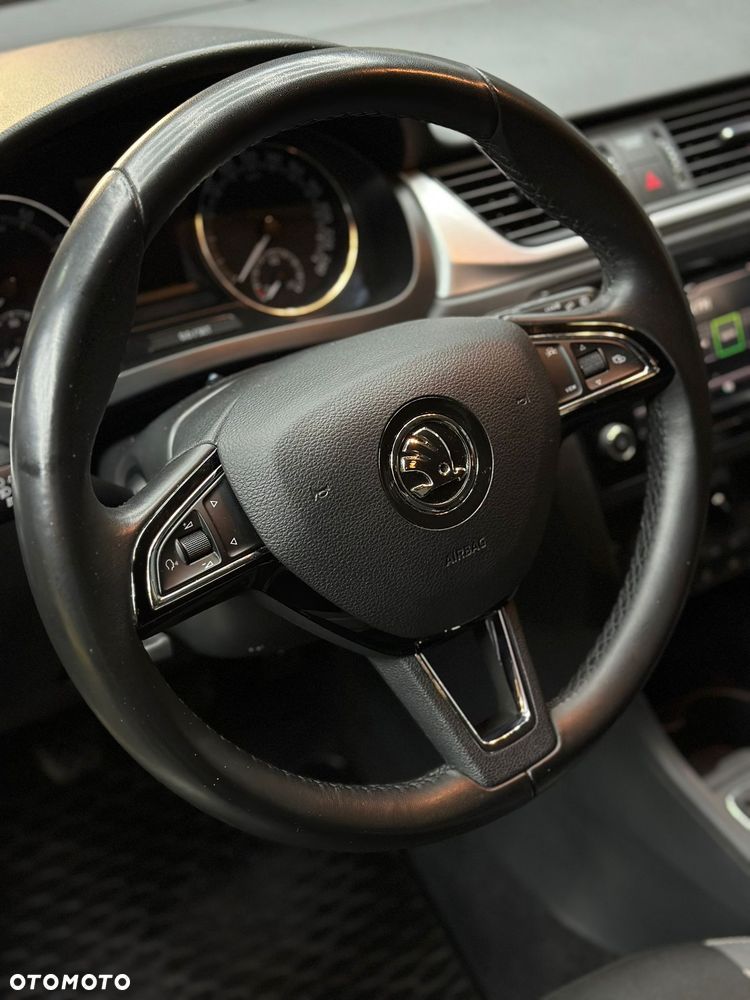 Skoda RAPID 1.0 TSI Ambition - 10