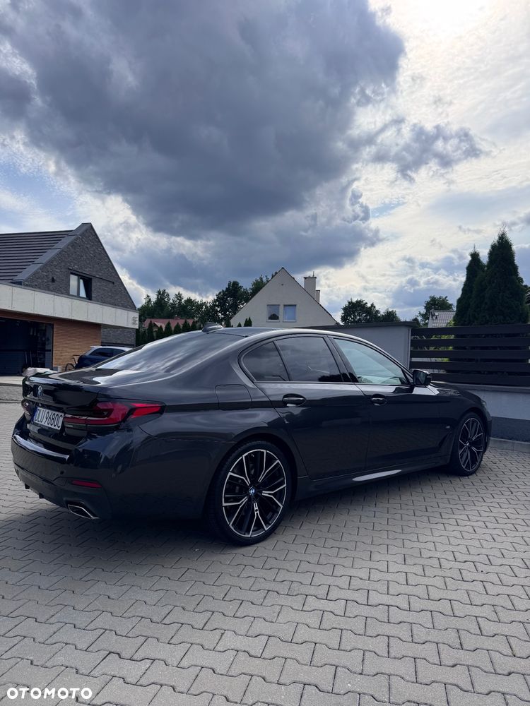 BMW Seria 5 530d xDrive mHEV M Sport sport - 17