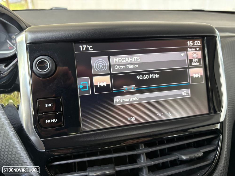 Peugeot 2008 1.2 PureTech Style - 17