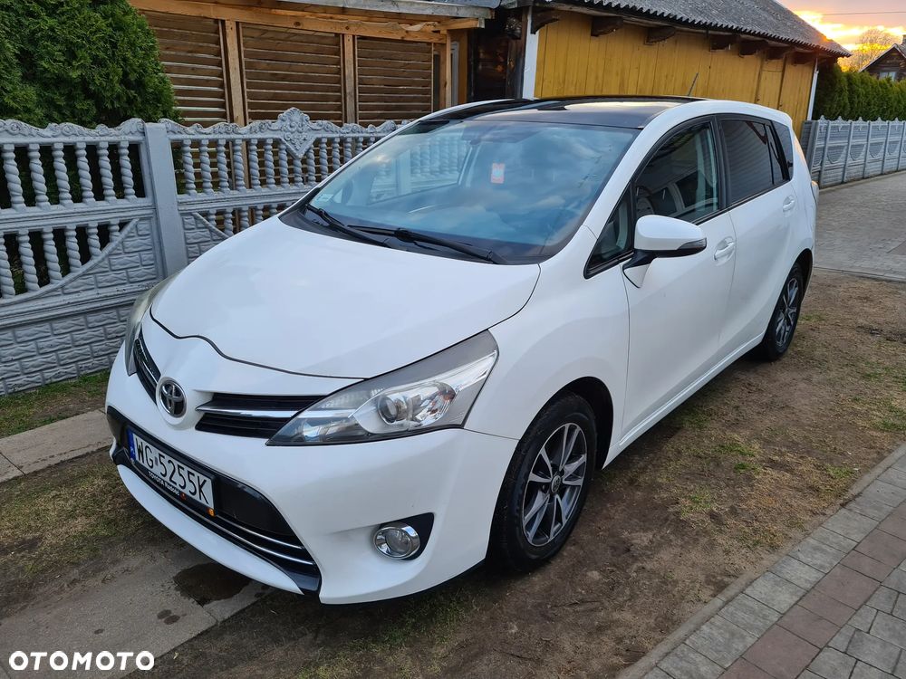 Toyota Verso 1.6 D-4D 5-Sitzer Start/Stop Skyview Edition - 35
