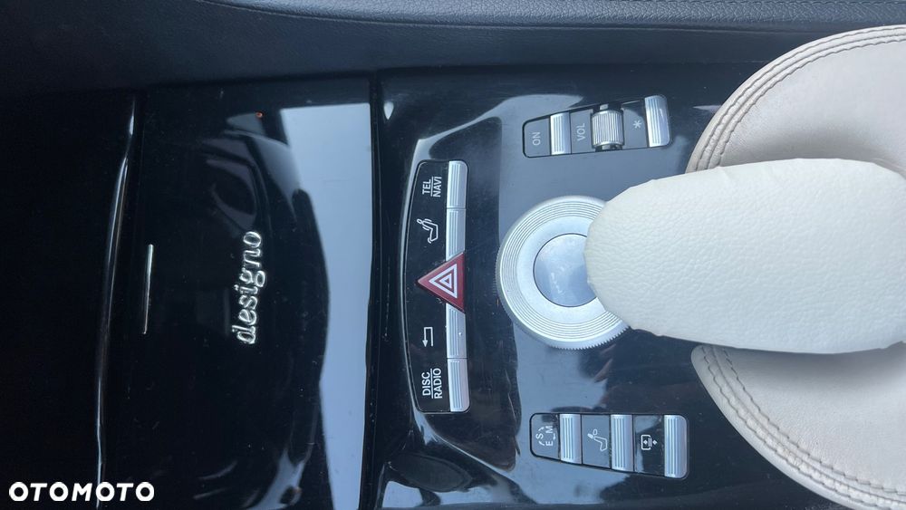 Mercedes-Benz CL 500 4Matic (BlueEFFICIENCY) 7G-TRONIC - 11