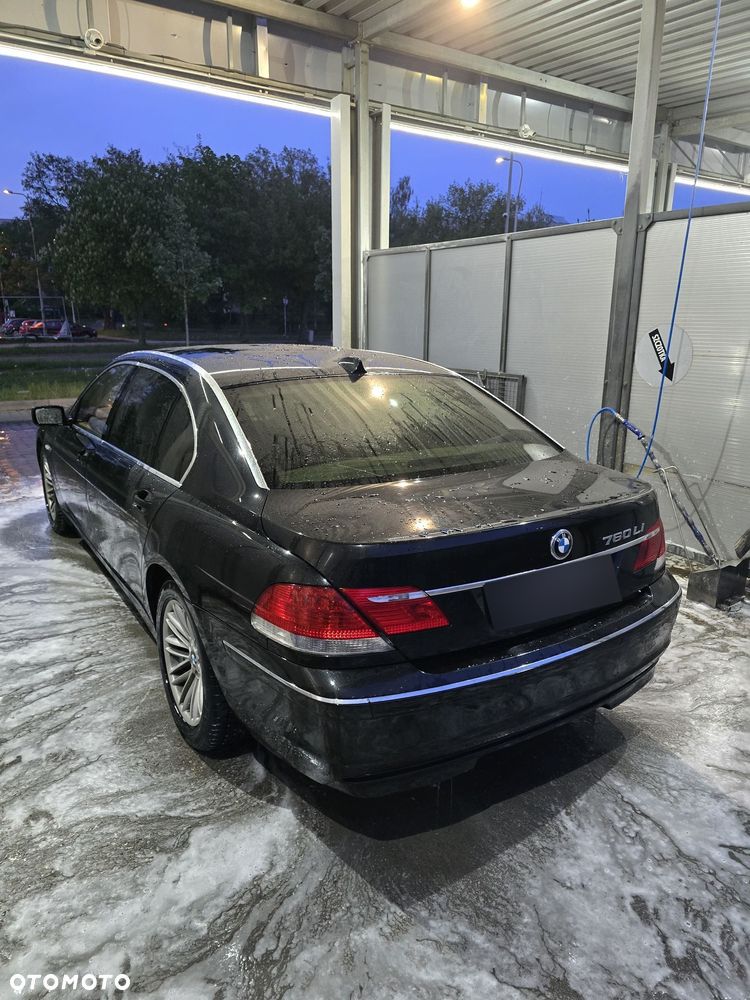 BMW Seria 7 - 22