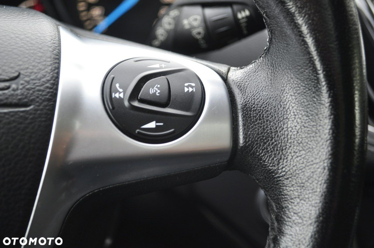 Ford Kuga 1.6 EcoBoost 4x4 Titanium - 12