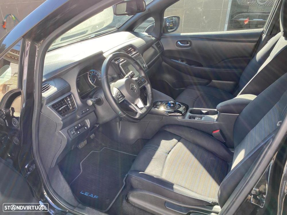 Nissan Leaf N-Connecta - 11