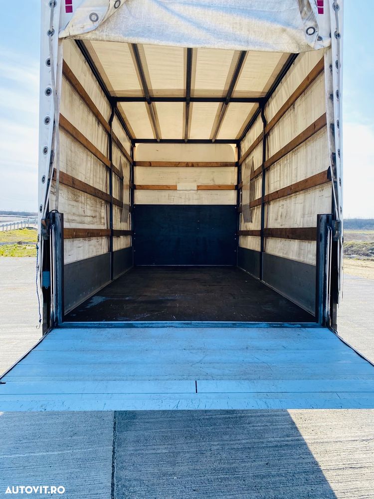 Mercedes-Benz 316 - 7