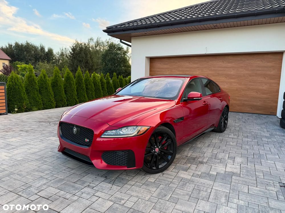 Jaguar XF 3.0 V6 S - 11