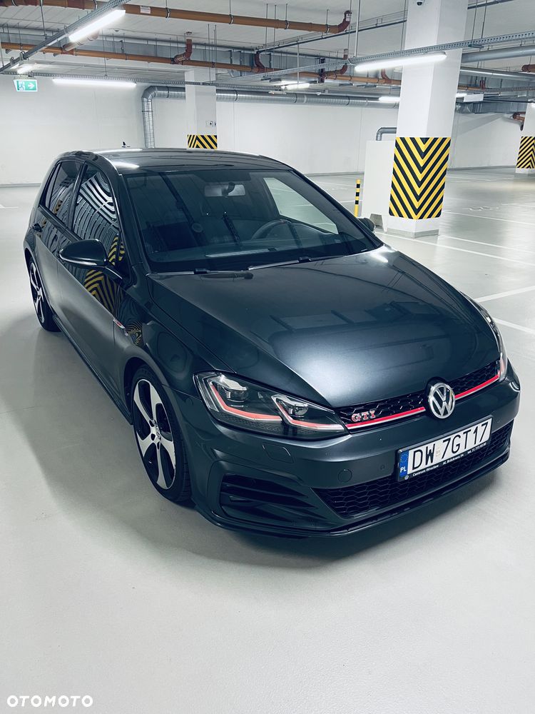 Volkswagen Golf VIII 2.0 TSI GTI DSG - 3