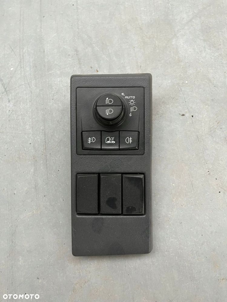 WŁĄCZNIK SWIATEŁ RENAULT GAMA T RANGE 21995050 - 1