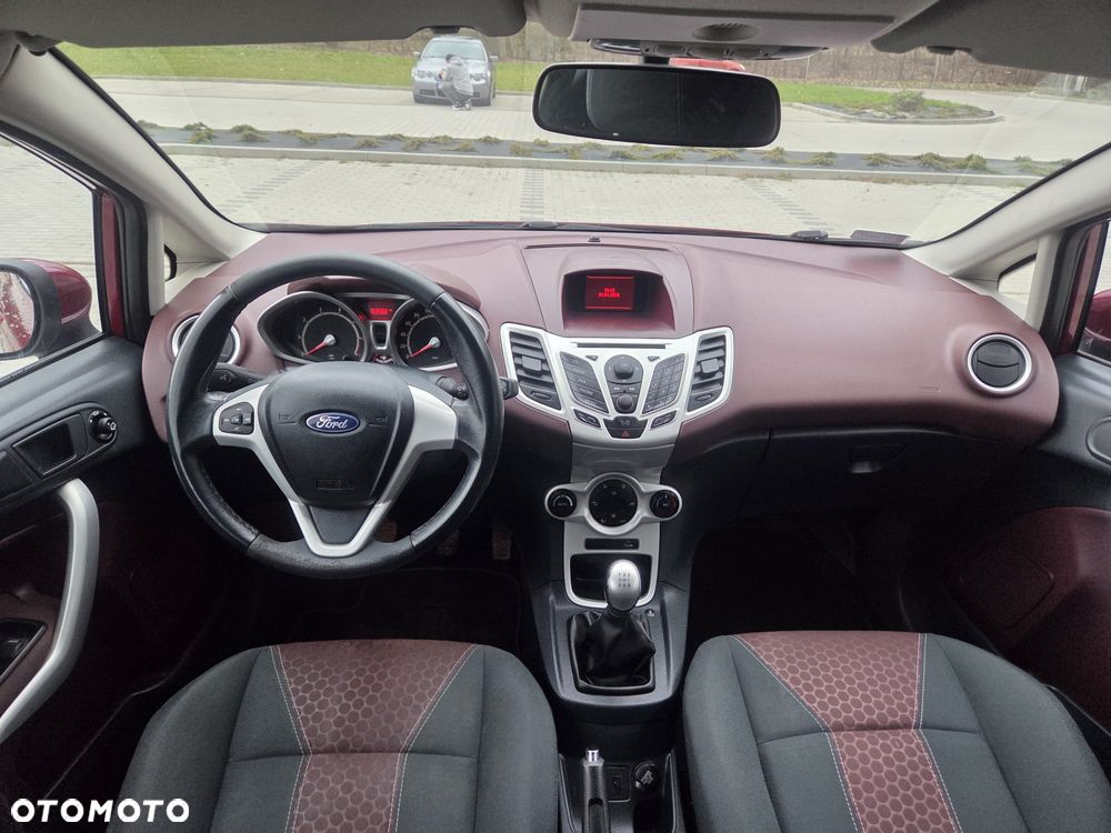 Ford Fiesta - 11