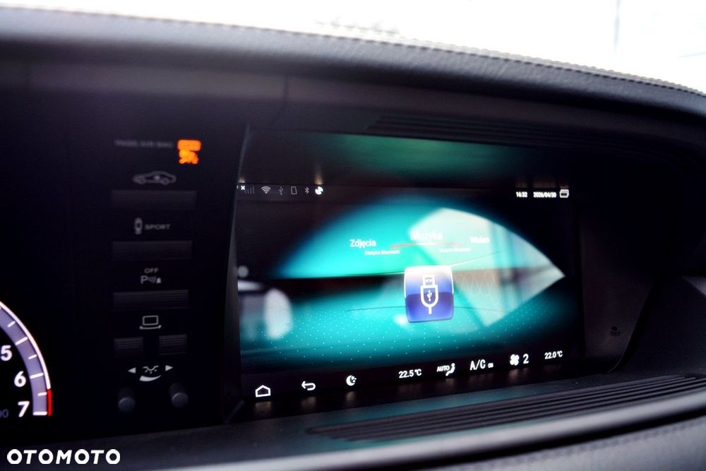 Mercedes-Benz CL 500 4Matic (BlueEFFICIENCY) 7G-TRONIC - 37